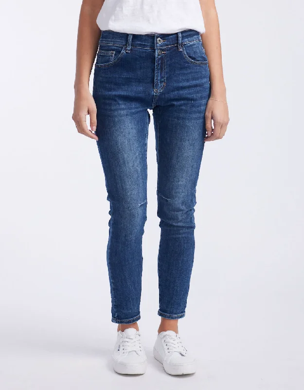 Emma Stretch Jean - Dark Denim Denim Skirt Look