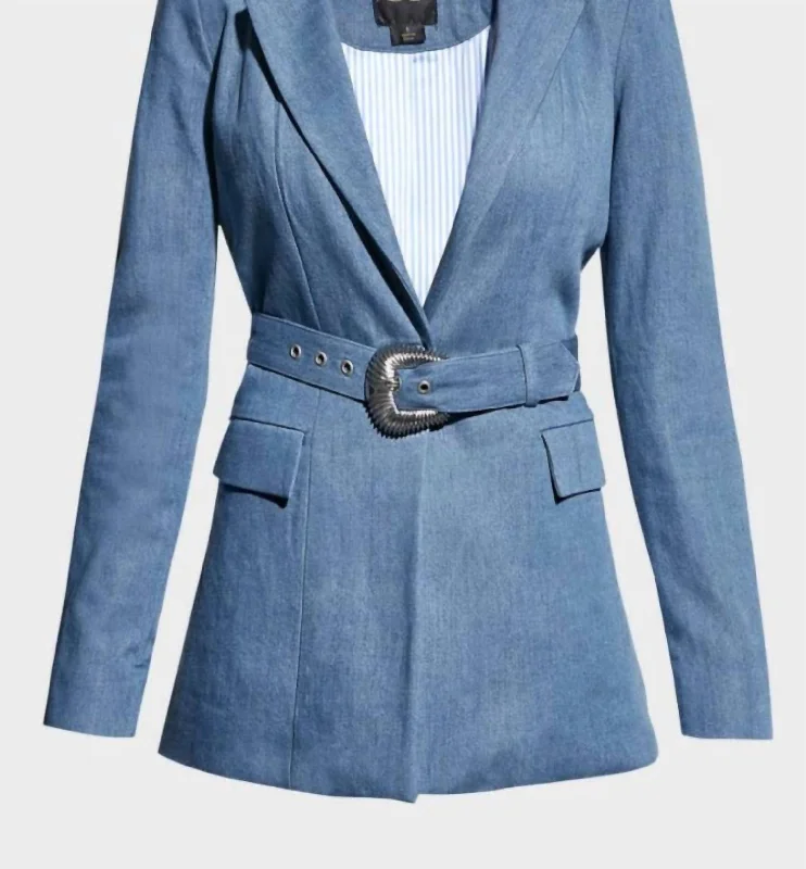 Women's Dominga Blazer In Denim Fitted Blazer Look