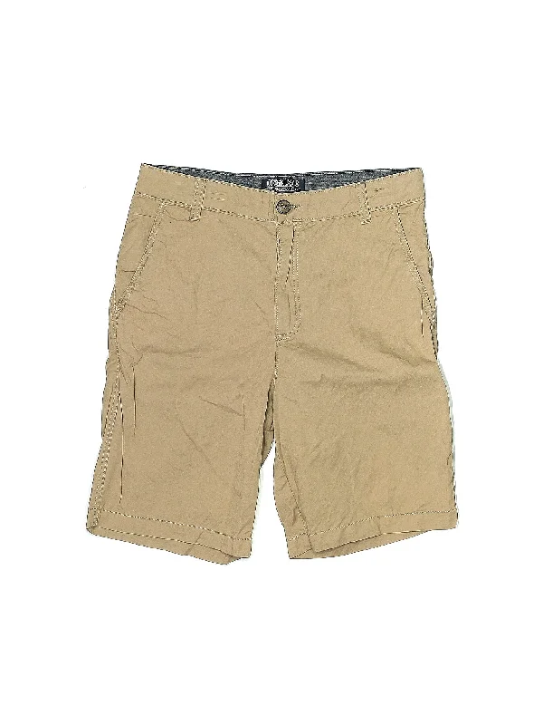 Khaki Shorts Graphic Sweatshirts Collection