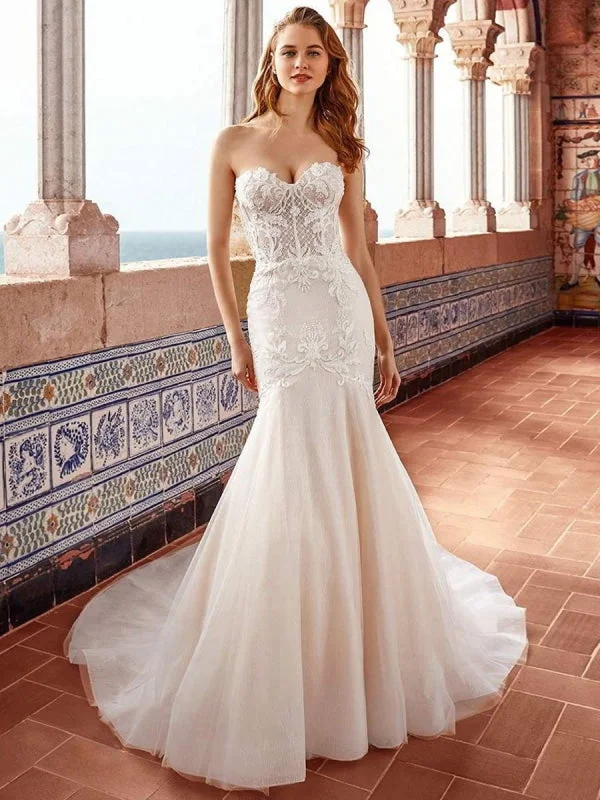 Wedding Dresses Sweetheart Neck Sleeveless Natural Waist Applique With Train Bridal Dresses Ruffled Wedding Dress